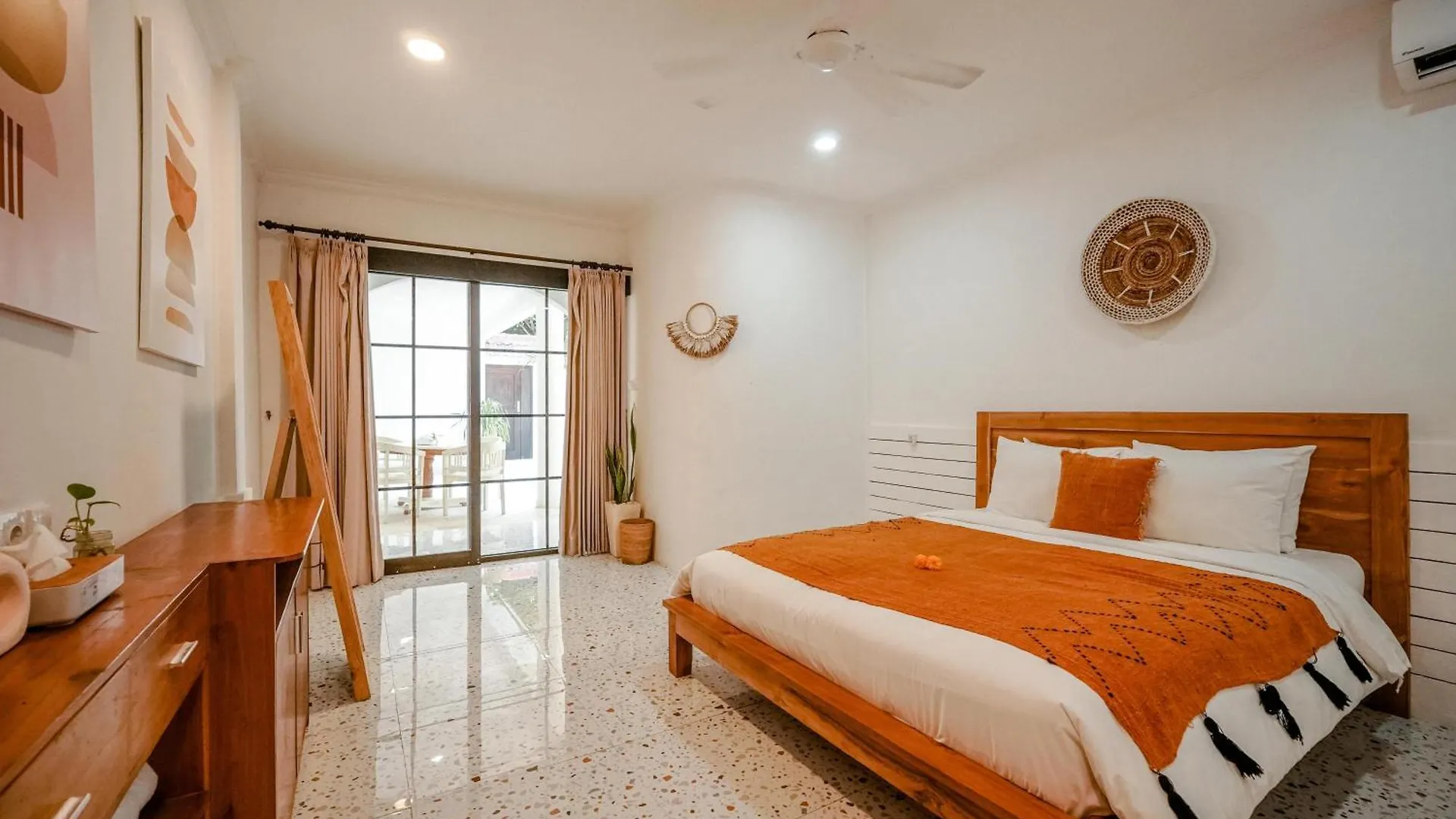 Lalita Villas Seminyak 0*, سمينياك