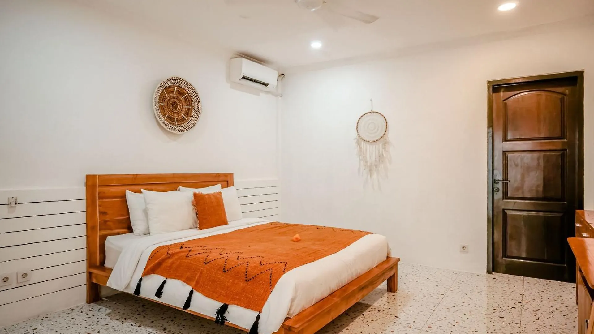 Lalita Villas Seminyak 0*, سمينياك