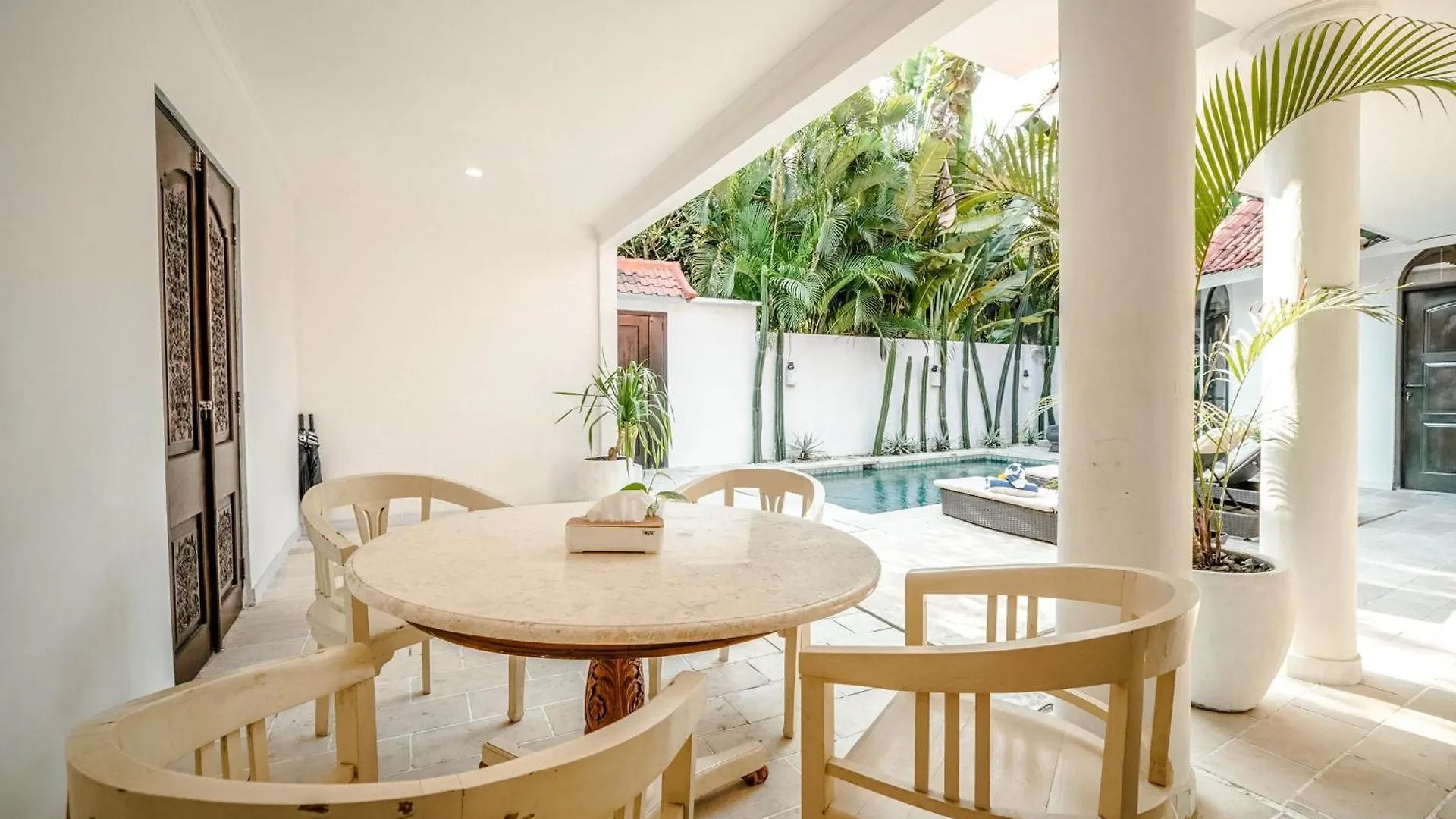 Lalita Villas Seminyak  سمينياك